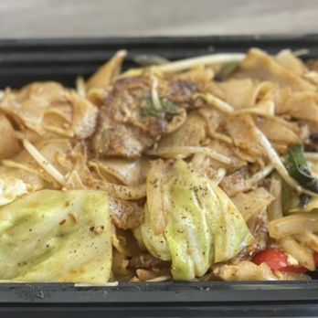 Mountain Thai Kitchen - Drunken noodles - Thai Near Me - Broomfield, Colorado Mountain Thai Kitchen - Drunken noodles - Thai Near Me - Broomfield, Colorado