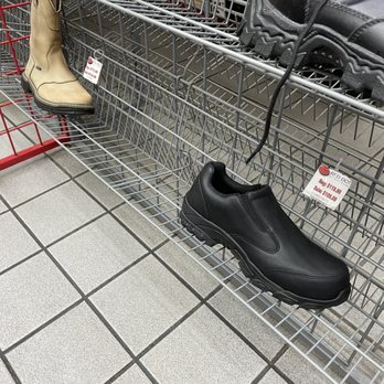 Regas'111 Shell Food Mart - a pair of shoes in a basket - Convenience Stores Near Me - Sparta, Tennessee Regas'111 Shell Food Mart - a pair of shoes in a basket - Convenience Stores Near Me - Sparta, Tennessee