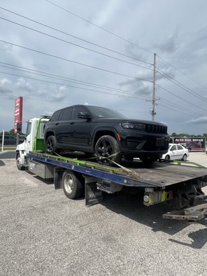 Roadside and Towing - Jump start, fuel delivery gas/diesel, lockout, winch out, towing , accident recovery, semi tire change, on site heavy duty mechanical repairs Roadside and Towing - Jump start, fuel delivery gas/diesel, lockout, winch out, towing , accident recovery, semi tire change, on site heavy duty mechanical repairs