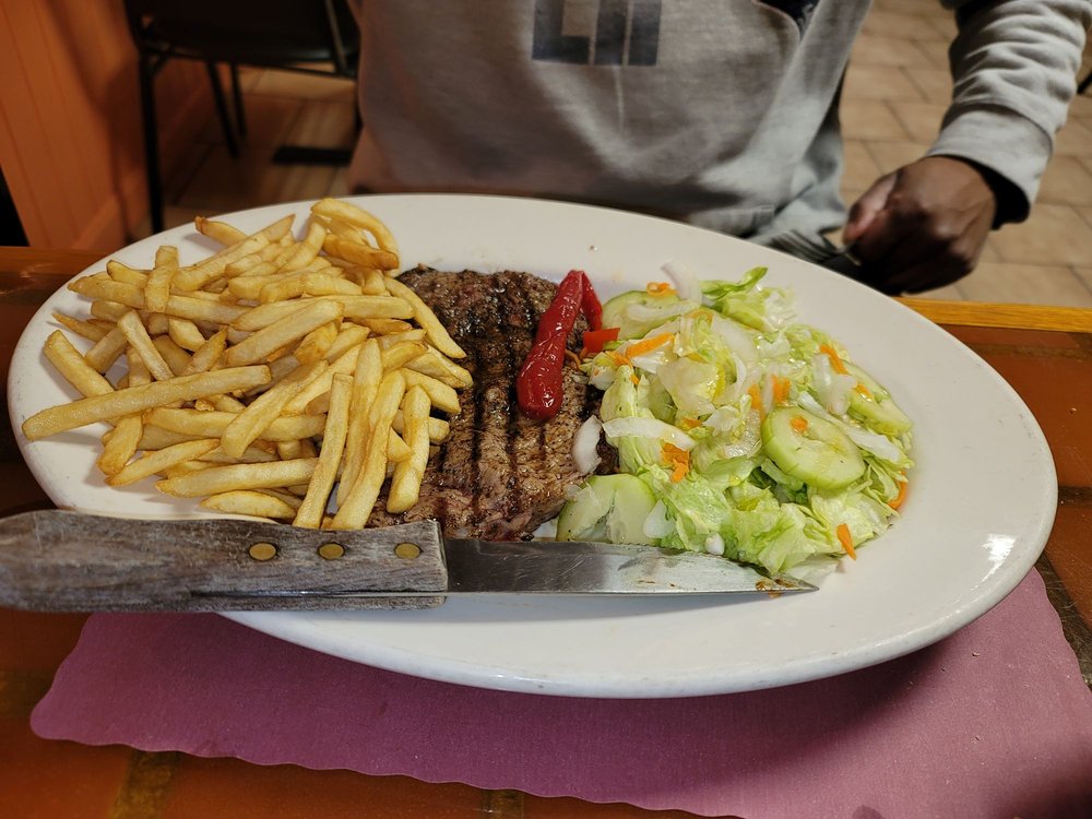 TAUNTON SPORTS RESTAURANT Updated November 2024 20 Photos & 18