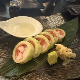 Wish I had included the soft-shell appetizer. I'll just have to order it again and get a photo!
