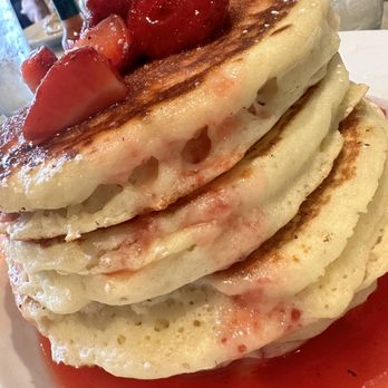 Wild Eggs - Strawberry Tall Cakes - Breakfast & Brunch Near Me - Lexington, Kentucky