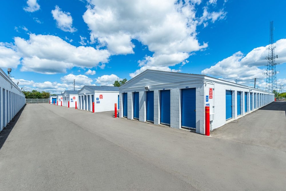 NATIONAL STORAGE CENTERS PONTIAC Updated July 2024 19 Photos