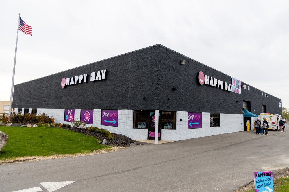 HAPPY DAY CANNABIS ROMEO 100 McLean, Bruce Township, Michigan