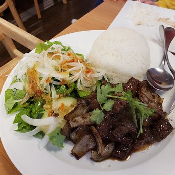 Pho Sing Sing - Beef, onions & rice - Vietnamese Near Me - Las Vegas, Nevada Pho Sing Sing - Beef, onions & rice - Vietnamese Near Me - Las Vegas, Nevada