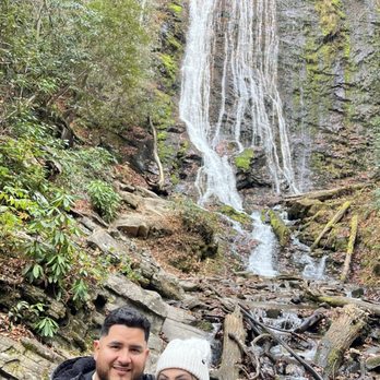 Smoky Mountain Adventure Tours - En el recorrido nos llevaron a conocer esta hermosa water fall - ATV Rentals/Tours Near Me - Cosby, Tennessee Smoky Mountain Adventure Tours - En el recorrido nos llevaron a conocer esta hermosa water fall - ATV Rentals/Tours Near Me - Cosby, Tennessee