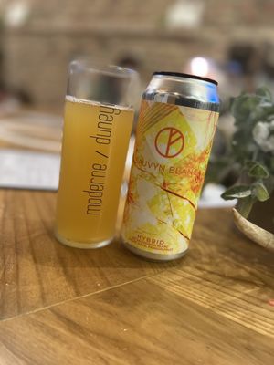 Duneyrr Wine and Beer Company by null