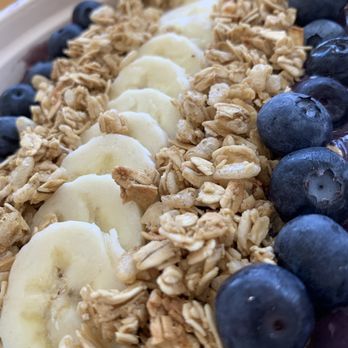Main Squeeze - Açaí Berry Bowl - Juice Bars & Smoothies Near Me - Baton Rouge, Louisiana Main Squeeze - Açaí Berry Bowl - Juice Bars & Smoothies Near Me - Baton Rouge, Louisiana