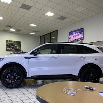 First Kia - Kia Sorento - Car Dealers Near Me - Simi Valley, California First Kia - Kia Sorento - Car Dealers Near Me - Simi Valley, California