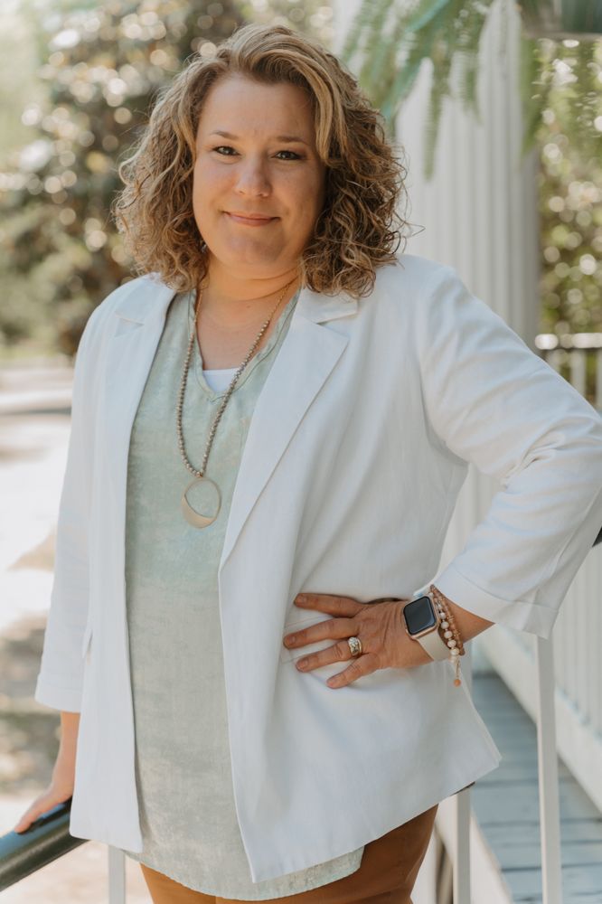 HEATHER COLSON WELLHOUSE REAL ESTATE WEST 13 Photos 3958 Snow Rd