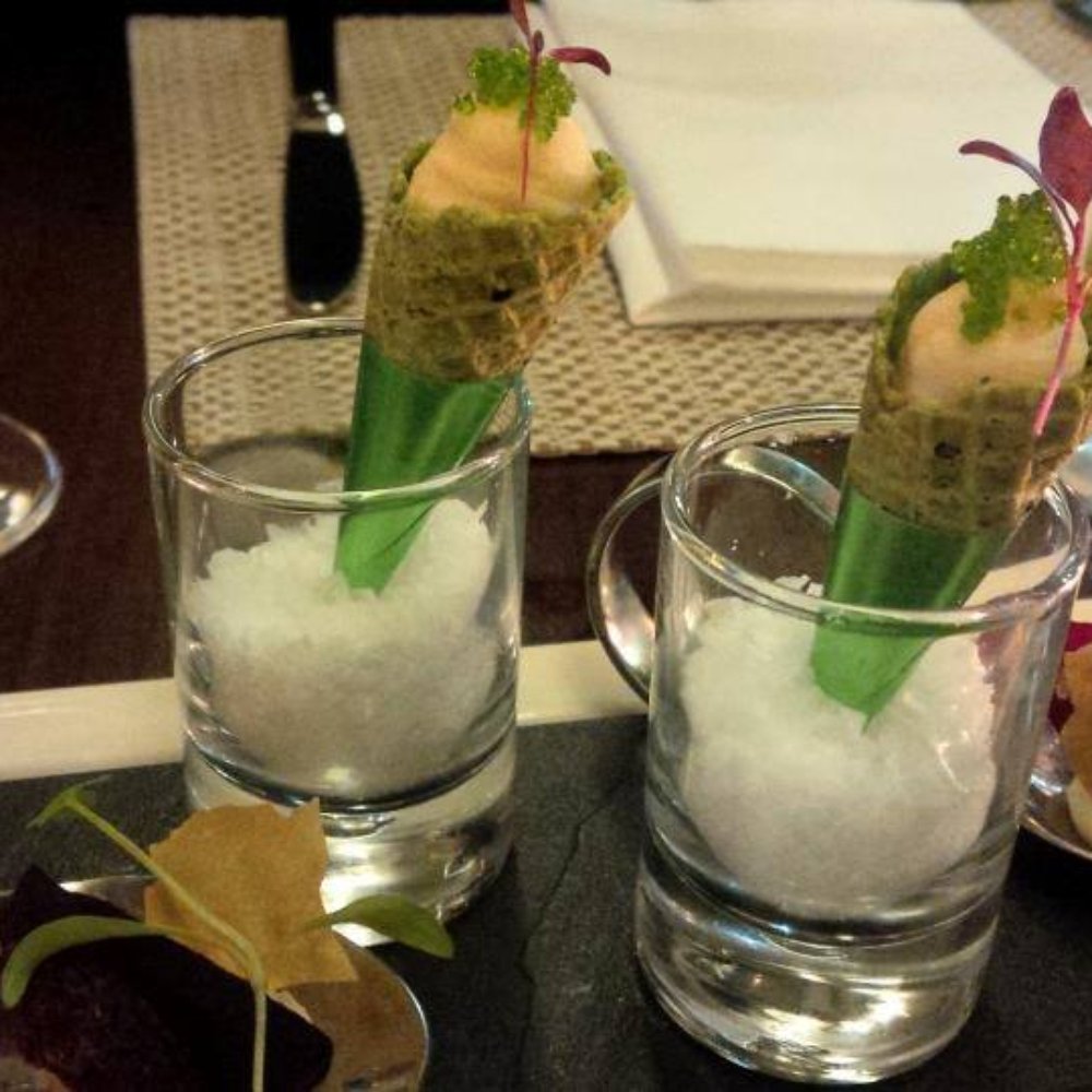 Salmon mousse canapes Salmon mousse canapes