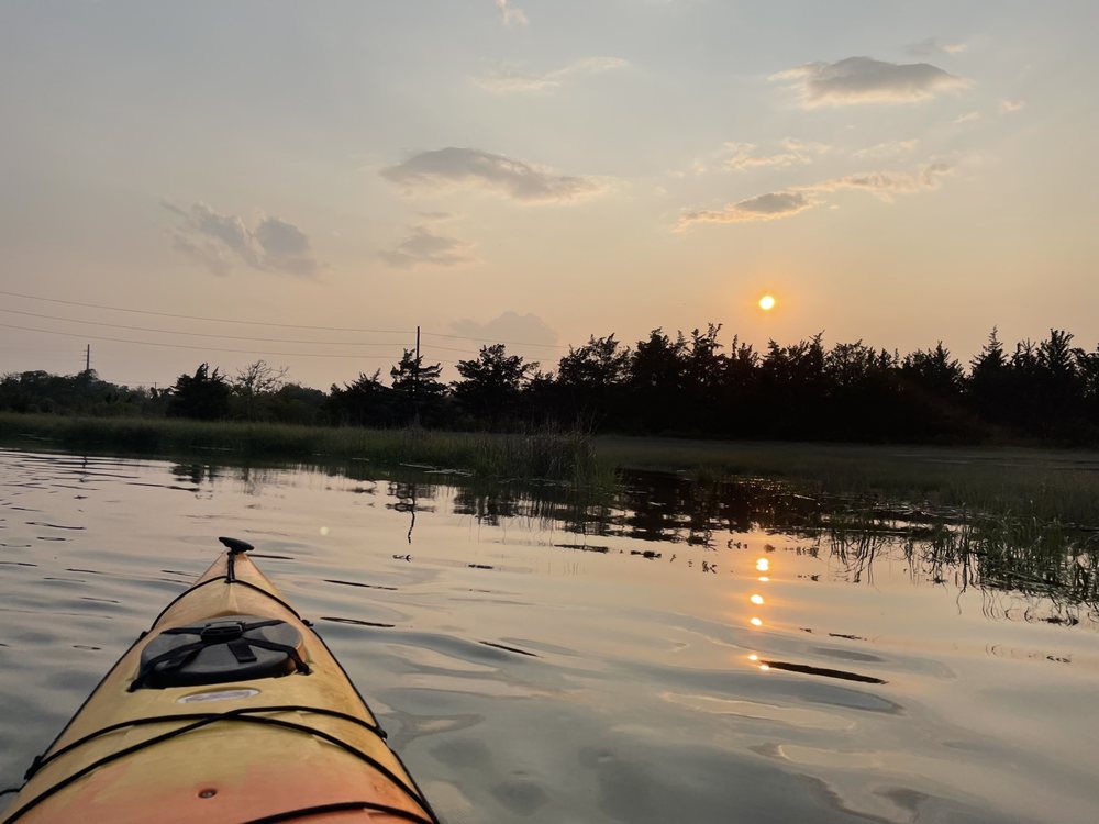 Aqua Trails-Kayak Tours & Sales Logo