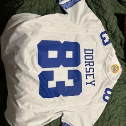 Tide Cleaners - Damaged sleeves.