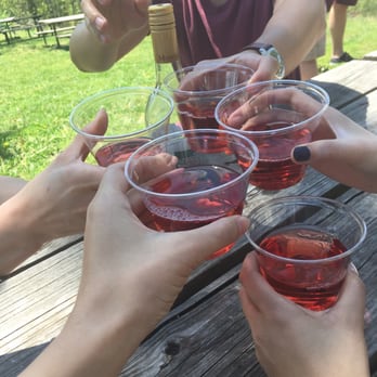 Montelle Winery - Cheers - Wineries Near Me - Augusta, Missouri
