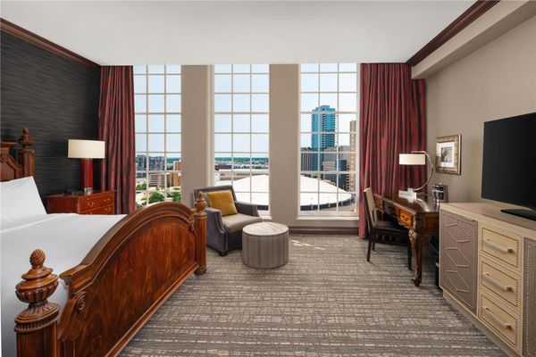 Hilton Fort Worth by null