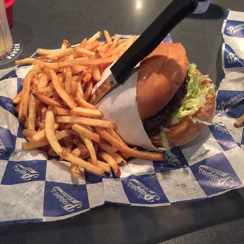 Pappas Burger - Bacon papas cheese burger - Burgers Near Me - Houston, Texas