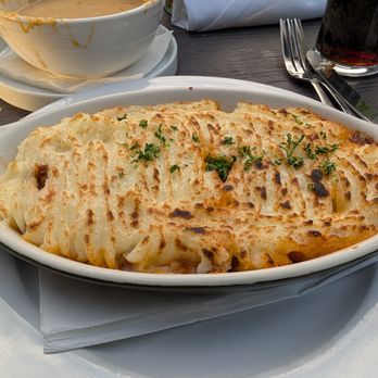 Chief O'Neill's Pub & Restaurant - shepherd's pie; good, classic, tasty, not as distinctive maybe but good - New American Near Me - Chicago, Illinois Chief O'Neill's Pub & Restaurant - shepherd's pie; good, classic, tasty, not as distinctive maybe but good - New American Near Me - Chicago, Illinois