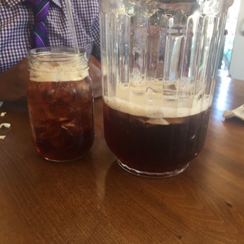 My Just Desserts - Somebody at the table really enjoyed their raspberry lemonade - Sandwiches Near Me - Alton, Illinois