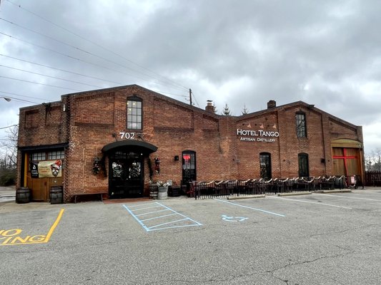 Hotel Tango Distillery by null