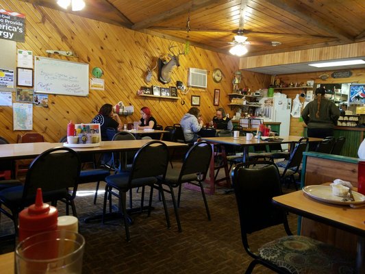 Donna's Main Street Diner by null