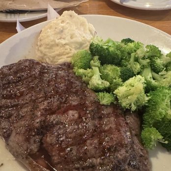 Applebee's Grill + Bar - 12 oz. Ribeye and mashed potatoes - American Near Me - Elk Grove, California Applebee's Grill + Bar - 12 oz. Ribeye and mashed potatoes - American Near Me - Elk Grove, California