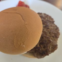 Rooster's Hen House - Naked 5 oz burger