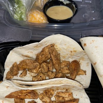 Clicks Billiards - Chicken Taco's to go that were yummy - they seasoned the meat very well (3 tacos) - Pool Halls Near Me - Arlington, Texas Clicks Billiards - Chicken Taco's to go that were yummy - they seasoned the meat very well (3 tacos) - Pool Halls Near Me - Arlington, Texas