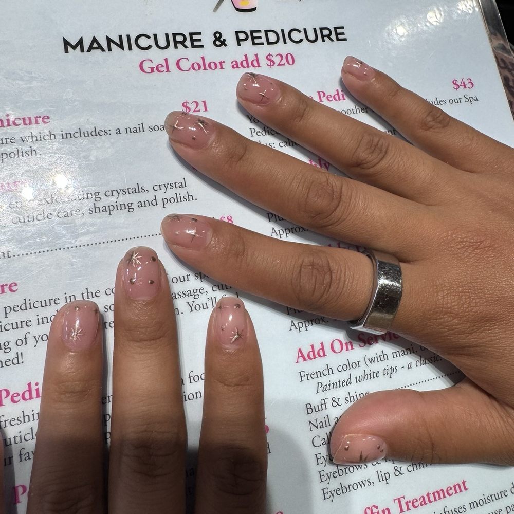 Cute, simple nail design Cute, simple nail design