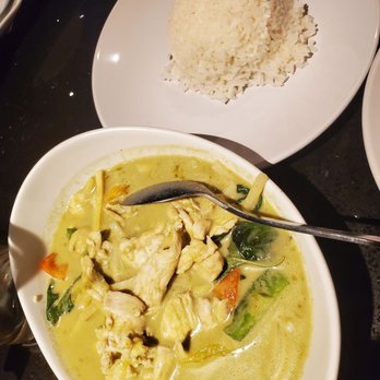 Moom 48 Thai - Jade Curry with chicken - Asian Fusion Near Me - Pasadena, California