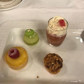 Le Train Bleu - Dessert sampler - French Near Me - Paris, 75 Le Train Bleu - Dessert sampler - French Near Me - Paris, 75