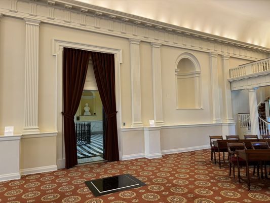 Virginia State Capitol by null