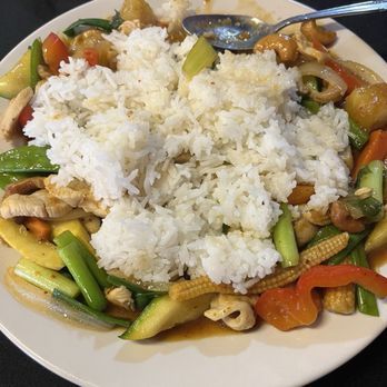 Lotus Thai House - Cashew Nut Chicken - Thai Near Me - Parma, Ohio Lotus Thai House - Cashew Nut Chicken - Thai Near Me - Parma, Ohio