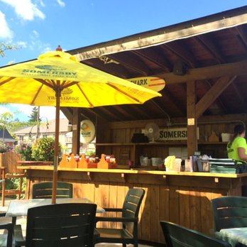 The Royal Coachman - Bar on the patio - British Near Me - Waterdown, Ontario