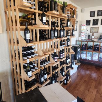 Peirano Estate Vineyards - Wineries Near Me - Acampo, California Peirano Estate Vineyards - Wineries Near Me - Acampo, California