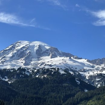 Mt Rainier - My Rainer from Paradise - Climbing Near Me Mt Rainier - My Rainer from Paradise - Climbing Near Me