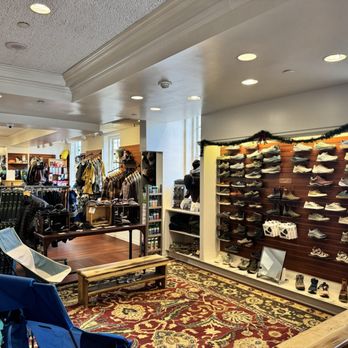 Walkabout Outfitter - Outdoor Gear Near Me - Williamsburg, Virginia