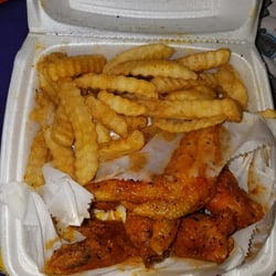 Kelvins Hot Wings - Lemon pepper WINGS N FRIES