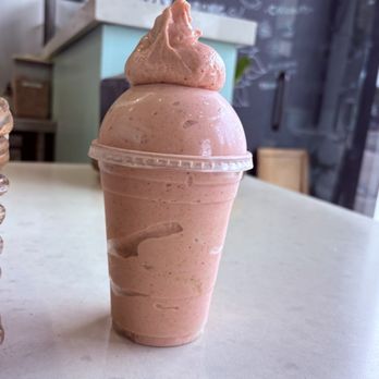 Main Squeeze - Juice Bars & Smoothies Near Me - Santa Monica, California Main Squeeze - Juice Bars & Smoothies Near Me - Santa Monica, California