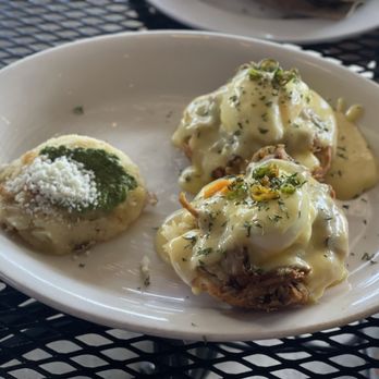 Nate's Garden Grill - Pulled pork Eggs Benedict - American Near Me - San Diego, California