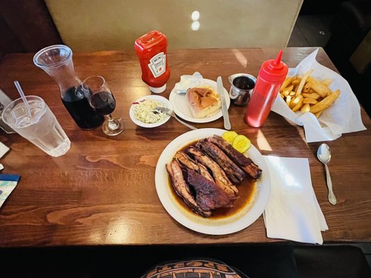 Dr. Hogly Wogly's Tyler Texas BBQ by null