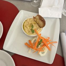 Pizzeria Fuego - Hummus with unfortunate crudite