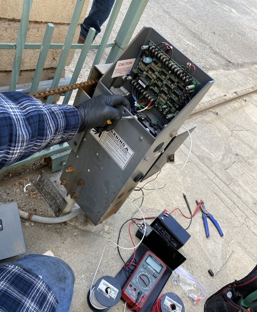 Slide of Ampworx Electric