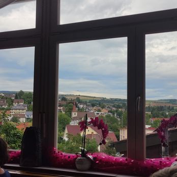 Cafe Huber - Ausblick vom Gastraum - Cafes Near Me - Engen, BW