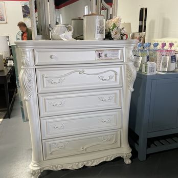 Salvage & Co - Discount Store Near Me - Indianapolis, Indiana