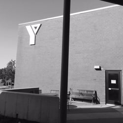 Armbrust Family YMCA - The YMCA is right off of 168th and Q street.