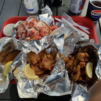 Red's Eats - Seafood Near Me - Wiscasset, Maine Red's Eats - Seafood Near Me - Wiscasset, Maine