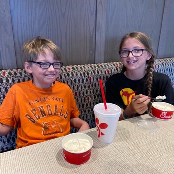 Chick-fil-A - Fast Food Near Me - Bowling Green, Kentucky Chick-fil-A - Fast Food Near Me - Bowling Green, Kentucky