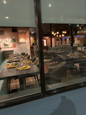 Felix: Modern American Dining by null