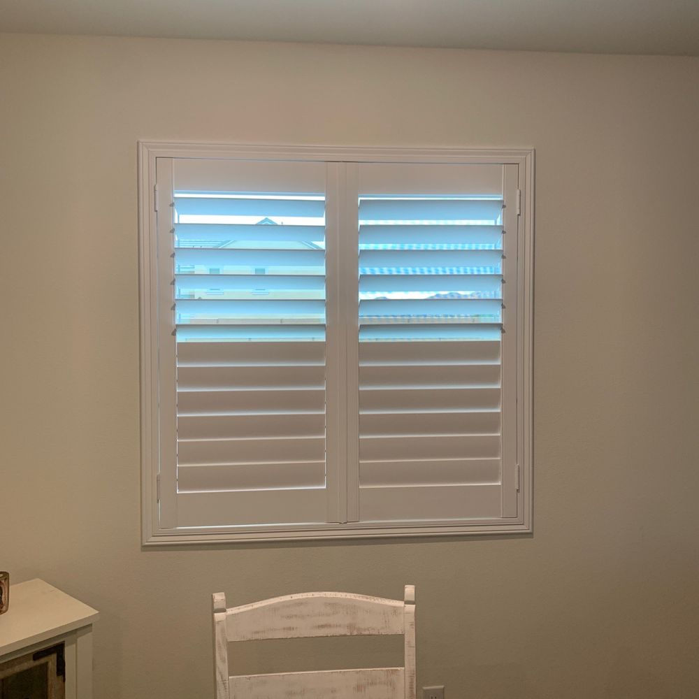 EsVata Window Covering - 50/50 shutter - Shutters Near Me - Chino, California EsVata Window Covering - 50/50 shutter - Shutters Near Me - Chino, California