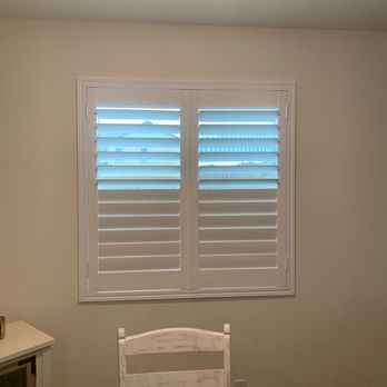 EsVata Window Covering - 50/50 shutter - Shutters Near Me - Chino, California EsVata Window Covering - 50/50 shutter - Shutters Near Me - Chino, California